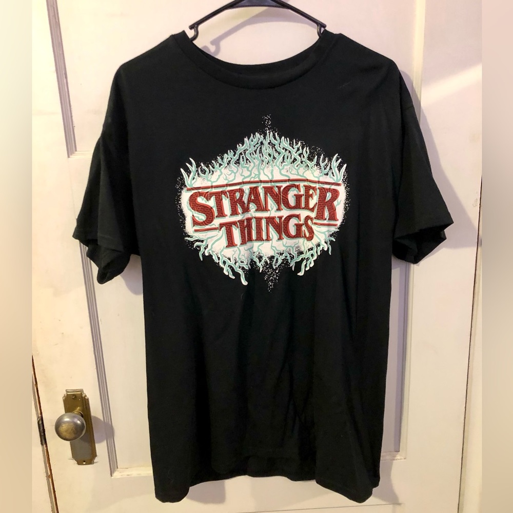 Stranger Thing's red and blue light-changing t-shirt